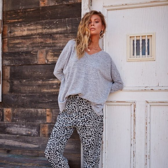 It's All In The Details Gray Open Back Sweater - Picture 4 of 13